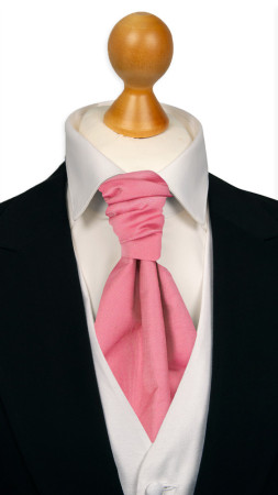 SOLID Dark pink bunden kravat